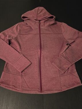 Danskins Women’s Zip-Up Hooded Jacket in Light Red Size Large
